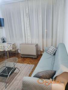 Izdaje se garsonjera u centru